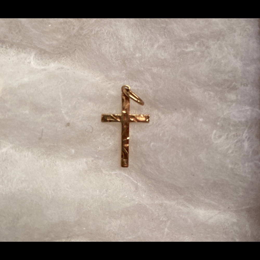 14K gold etched cross pendant